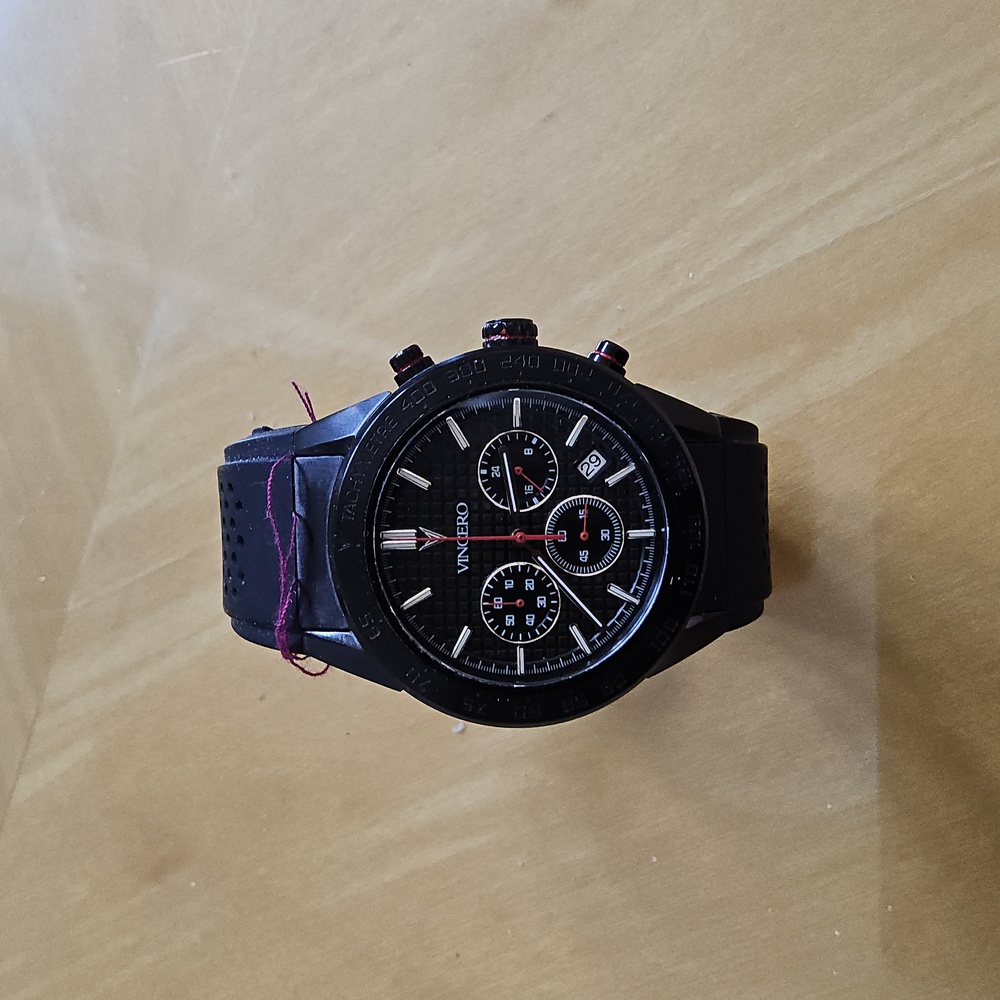 Pre-owned men's watch